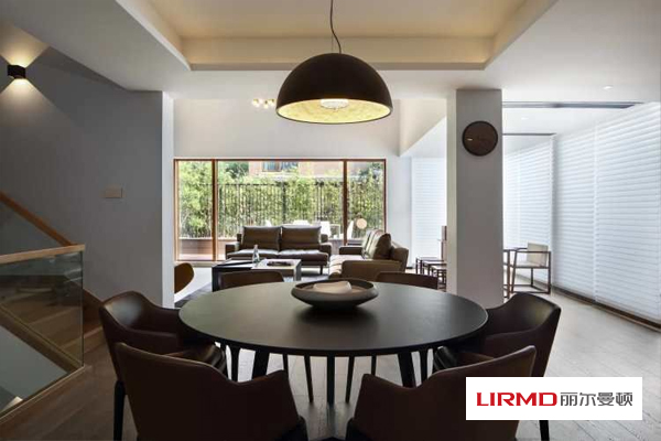 湖南麗爾曼頓家居集團(tuán),定制家具,全屋實(shí)木定制；